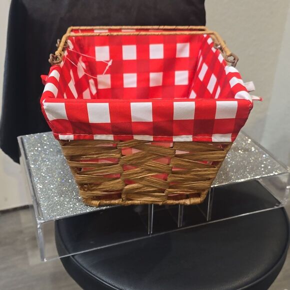 At Home Red & White Checkered Decorative Basket w/Handle - Picture 6 of 9